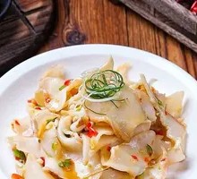 Scallion Stir-fried Squid Slices