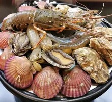 Steamed Seafood with Little Dragon