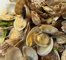 Spicy Stir-Fried Clams