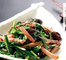 Stir-fried Leek with Sea Cucumber