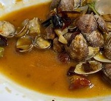 Spicy Stir-Fried Clams