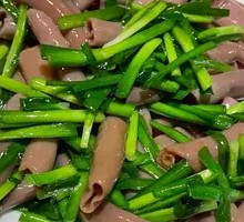 Stir-fried Leek with Sea Cucumber