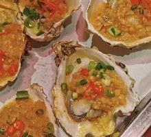 Garlic Steamed Oysters