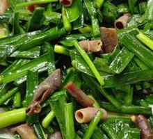 Stir-fried Leek with Sea Cucumber
