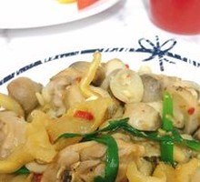 Chicken with Mushrooms and Shark's Fin Stew
