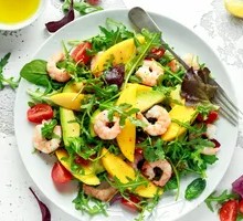 Mango Shrimp Salad