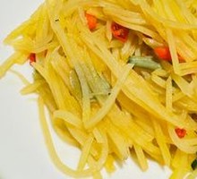 Pickled Garlic Stir-fried Potato Strips