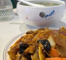 Braised Beef Tendon and Offal