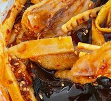 Spicy Red Oil Boneless Chicken Feet