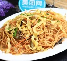 Bean Sprout Stir-Fried Noodles