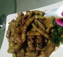 Golden Bean Stir-Fry with Pork