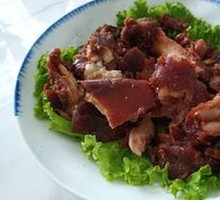 Braised Pork Trotter in Old Soup Sauce