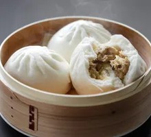 Pickled Mustard Greens Pork Bun