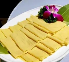 Oil-soaked tofu skin