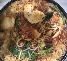 Chicken Hot Pot Rice Noodles