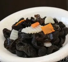 Wood Ear Mushroom and Tofu