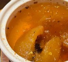 Osmanthus Pear with Water Chestnuts