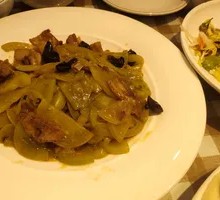 Green Tomato Stir-Fry with Pork