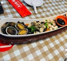 Eight Fresh Seafoods