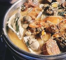 Seafood Steamer Pot