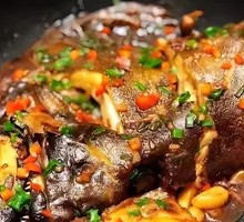 Clay Pot Fish Head