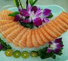 生吃三文鱼