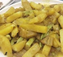 Pork Belly with Potato and String Beans