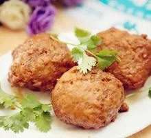 Chicken, Water Chestnut, and Mushroom Meatballs