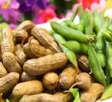 Drinking Snack Edamame and Peanuts