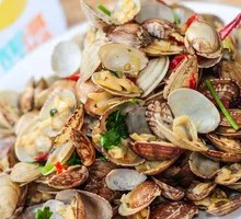Spicy Stir-Fried Clams