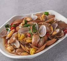 Spicy Stir-Fried Clams