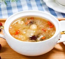 Tremella and Lotus Seed Soup