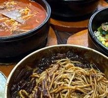 Korean Fried Noodles with Sauce