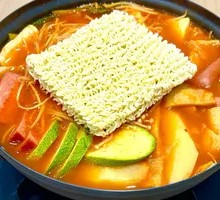 Military-style Hot Pot