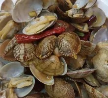 Spicy Stir-Fried Clams