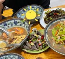 Fresh Meat and Seafood Stew Pancake