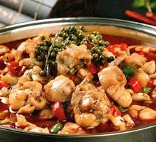 Spicy Clam and Frog Hot Pot
