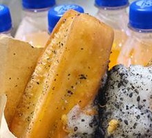 Oil-fried dough wrapped in rice cake