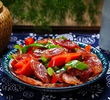 Bell Pepper Stir-fried with Ham