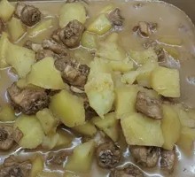 Chicken Neck Stewed with Potatoes