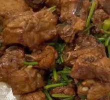 Cilantro Stir-fried Pork Ribs
