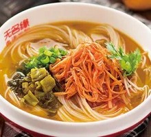 Enoki Mushroom and Sichuan Chili Rice Noodles