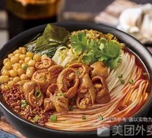 Spicy Pork Intestine Noodles