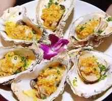Garlic Steamed Oysters
