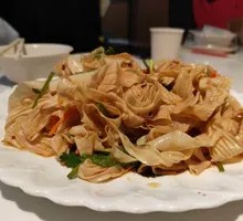 Stir-fried Tofu Skin Salad
