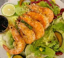 Fresh Shrimp and Pumpkin Salad