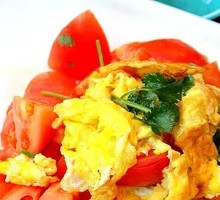 Scrambled Eggs with Tomatoes