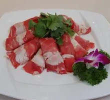 Thinly sliced lamb