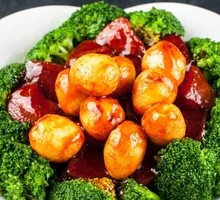 Braised Pork Belly with Quail Eggs