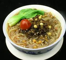 Double Dragon Playing with Pearl Spicy Noodles